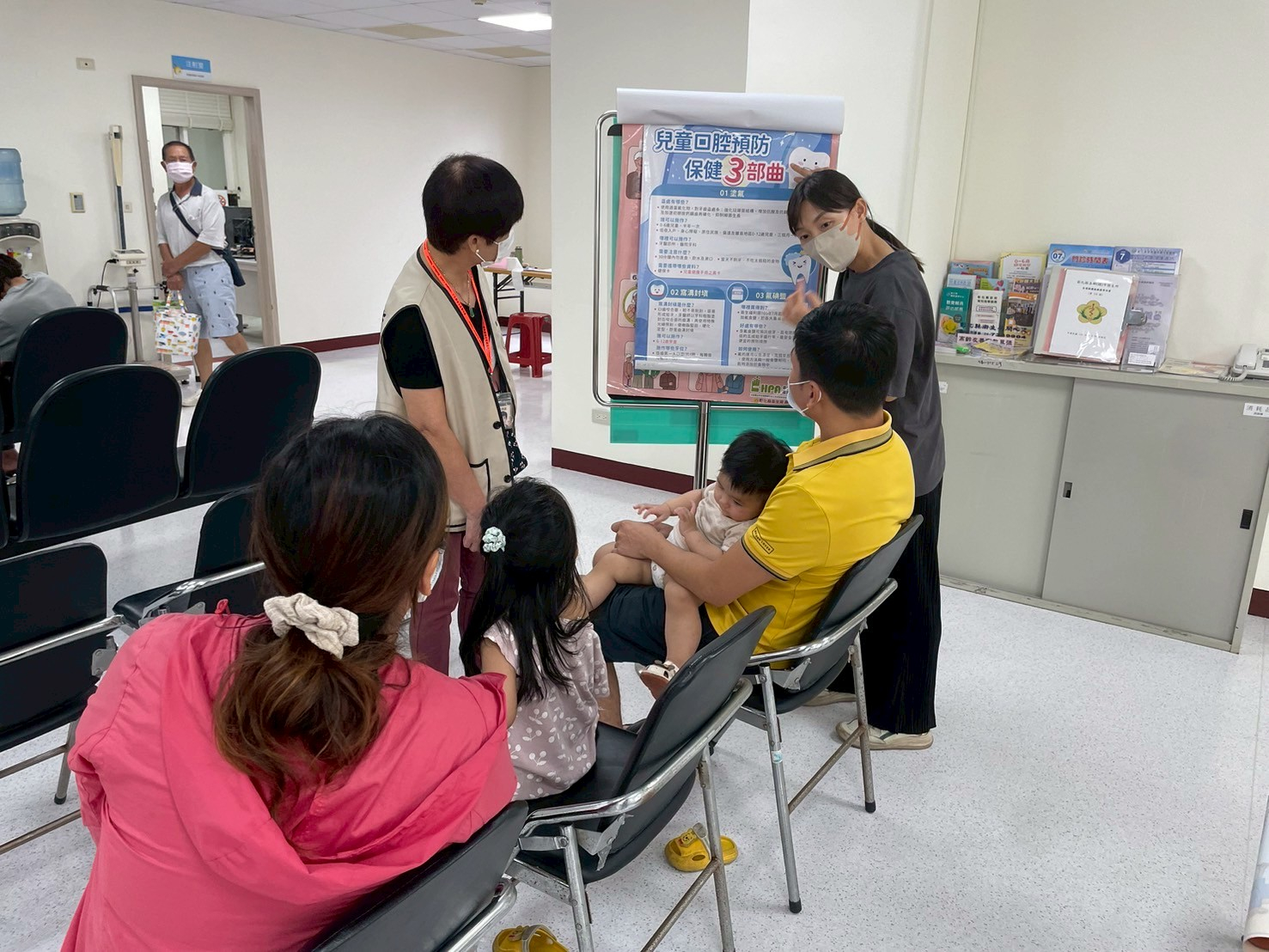 114年7月28日 芬園衛生所兒童預防保健宣導照片4