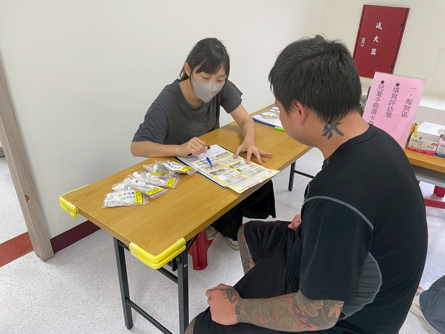 114年9月23日 過氧化氫簡易試劑宣導照片3