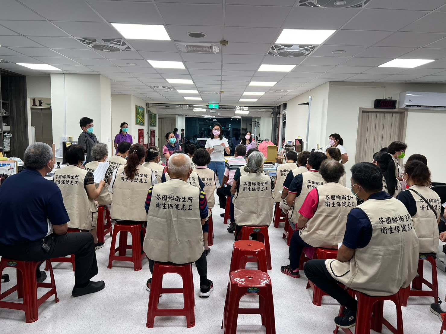 112年6月14日於芬園鄉衛生所 辦理「112年第二季志工及衛促會聯繫會」照片1